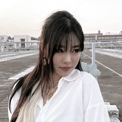 [ wheein icons ] [ like or reblog if you safe ]