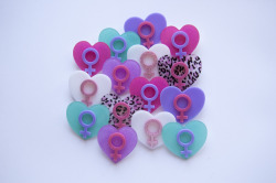 Hellolittledaisy:  Bombisbomb:  Venus Heart Pins - $6Starchild By Saffron  !!!