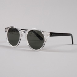 maninpink:  Le Specs Hey Macarena - Clear Tort, The Good Hood Store 