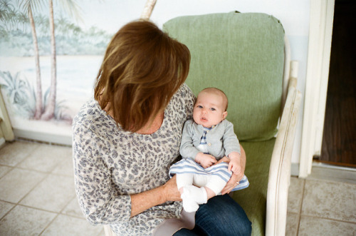 My aunt holding her new granddaughter, AdelineLeica M4-P // Kodak Porta 400April 2018