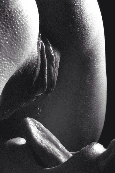 Girls who love to play with themselves.