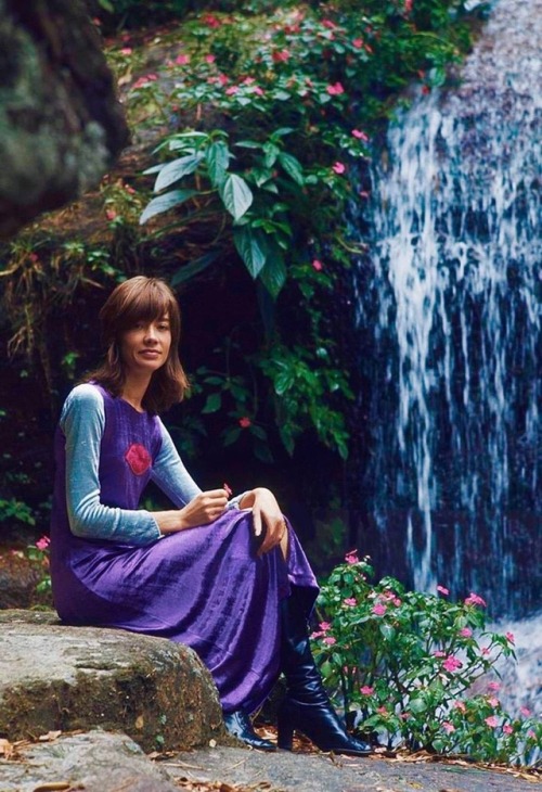 isabelcostasixties:Françoise Hardy photographed by Jean-Claude Sauer (Paris Match), Rio De Janeiro, 