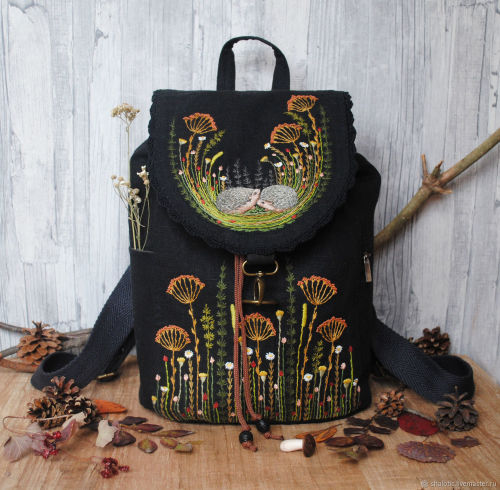 one-of-the-birds: snootyfoxfashion: Embroidered Backpacks from Julia Linen tale x / x / x / x /