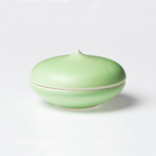 everything-creative:Sweets for your sideboard This macaron shaped ceramic vessels are called Æ