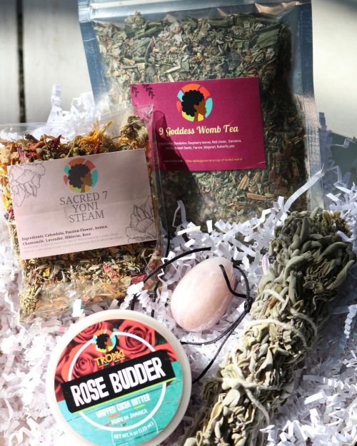 We decided to add the Self-love box to our bundle dealsShop tropikinaturals.com#TROPIKI #selflovebox