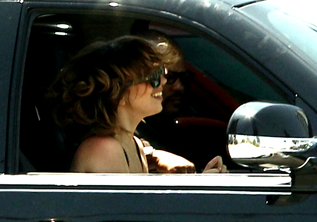 stateoftheartpop:  disneyprincess-high:  gagaroyale:  Gaga spotted yesterday in Los
