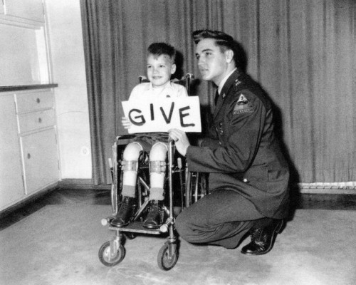 elvis-pink-cadillac:♡♡♡
