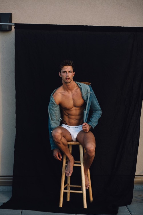 sunshineandfeelingfine: nice guy christian hogue | ph: taylor miller 