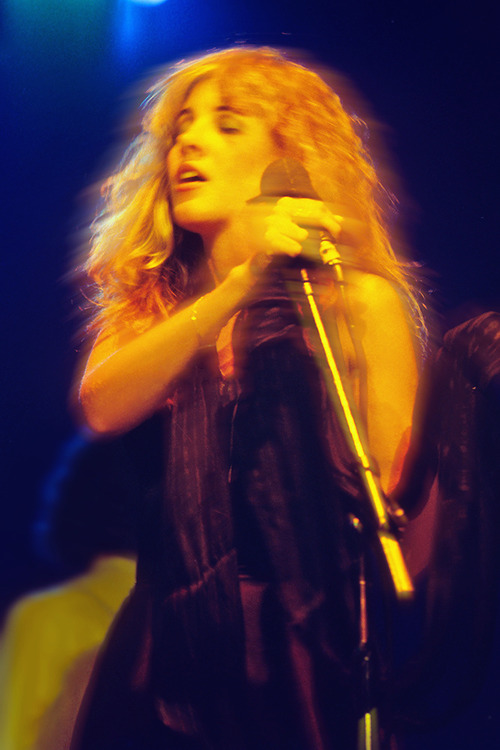 crystalline-: crystalline-:❝Won’t you take me with you to the sky?❞ Rumours Tour, 1977.