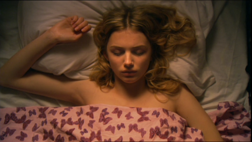 cloudydad: “Love, it’s like, really important. It’s good to be loved. Even if it’s just for one night.” (Skins UK) 