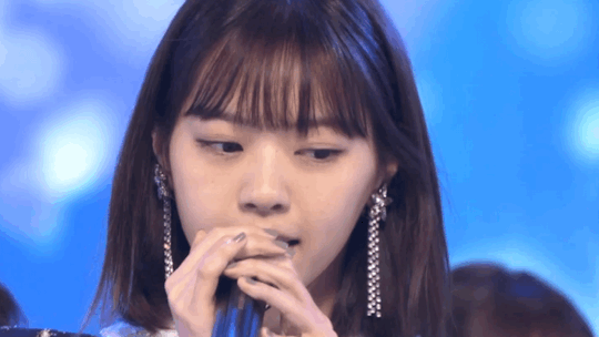 sakagumi46:  乃木坂46 西野七瀬 / MUSIC STATION SUPER LIVE 2018 2018.12.21 ❶/❸「気づいたら片想い」Outtake gif 