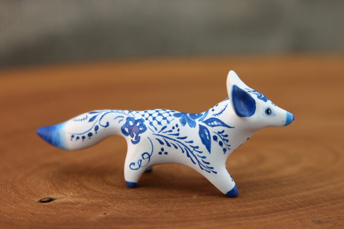 sosuperawesome: Gzhel Patterned Figurines Evgeny Hontor on Etsy See our #Etsy or