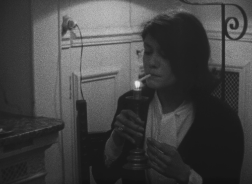 365filmsbyauroranocte:Diane Wilkinson in La Carrière de Suzanne (Éric Rohmer, 1963)