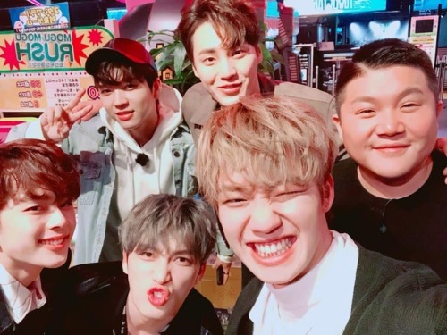 fyjaejoong: (180329) jj_1986_jj:- 다들 수고했어 너무 착하고,멋지고,이쁘고,성실하고 세호형.우현이.태환이.영민이.선호 모두에게 반했어~^^