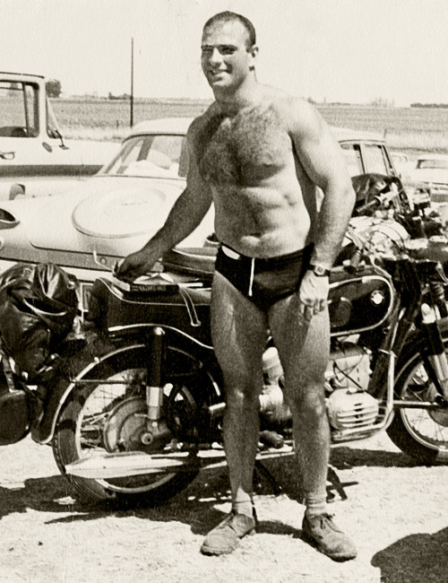 This picture of Oliver Sacks from the early 60s is fucking hot. Damn.