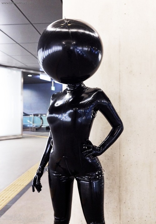 kinkygoethe: Heavy rubber doll! ♥ by Latexperiment.com adult photos