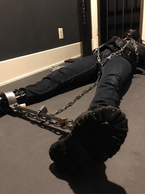 seabondagesadist: Long term bondage game!  The game called for six hours in the straightjacket… It turned into six hours in the straightjacket and chains…  @lostinsea88 agreed to spend six hours in the straightjacket. Hour number one began with heavy