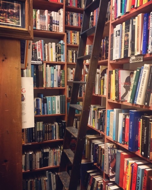 authorbrandondion: Downtown Books is an independent bookstore located in Milwaukee, WI.