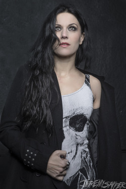 jeremysaffer:  Cristina Scabbia of Lacuna