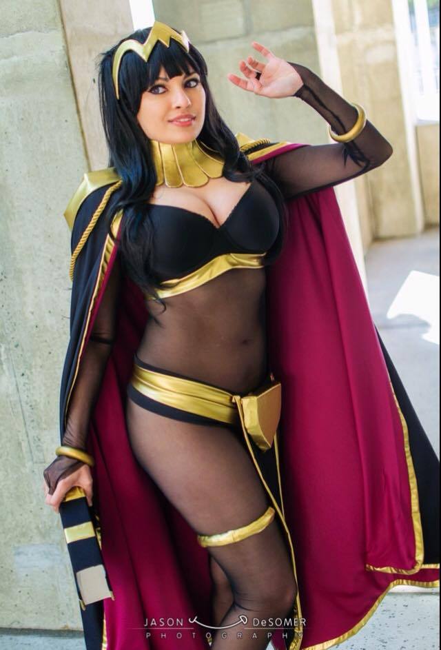 cosplayandgeekstuff:    Meevers Desu Cosplay (USA) as Tharja.   Photos by:   Jason