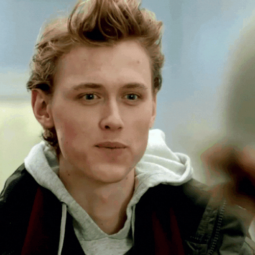5 Times Isak Couldn't Hold Even's Gaze...