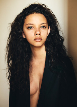 davidurbanke:  Marina Nery by David Urbanke.  