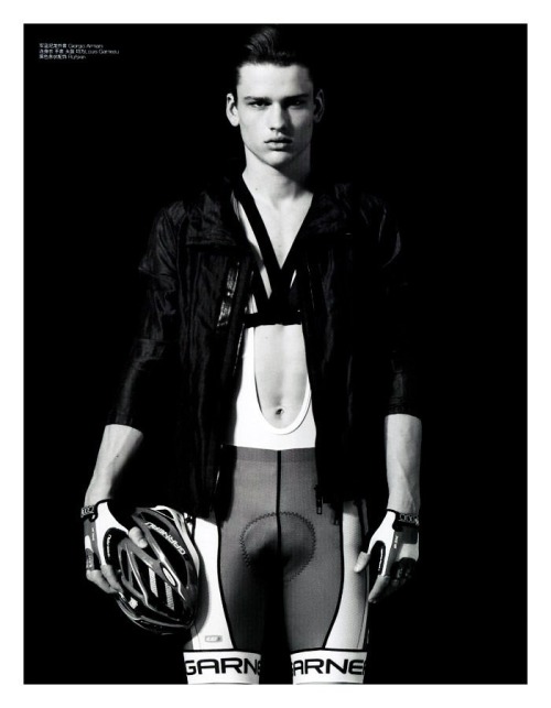 XXX romanext:  SIMON NESSMAN fashion model suit photo