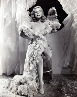 damsellover: Virginia Mayo https://painted-face.com/