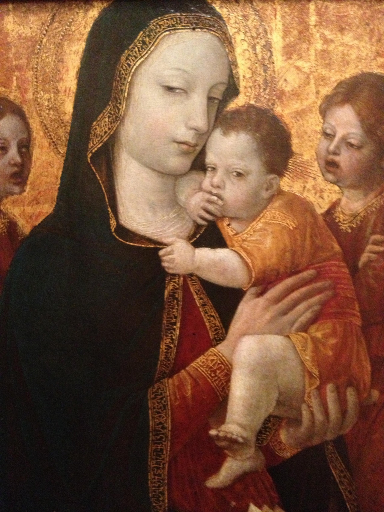 bestiario:  Ambrogio da Fossano detto il Bergognone, Madonna con bambino e due angeli