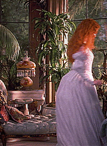 starsareforeternity:  Lucy Westenras white Gown from Bram Stokers Dracula (1992)