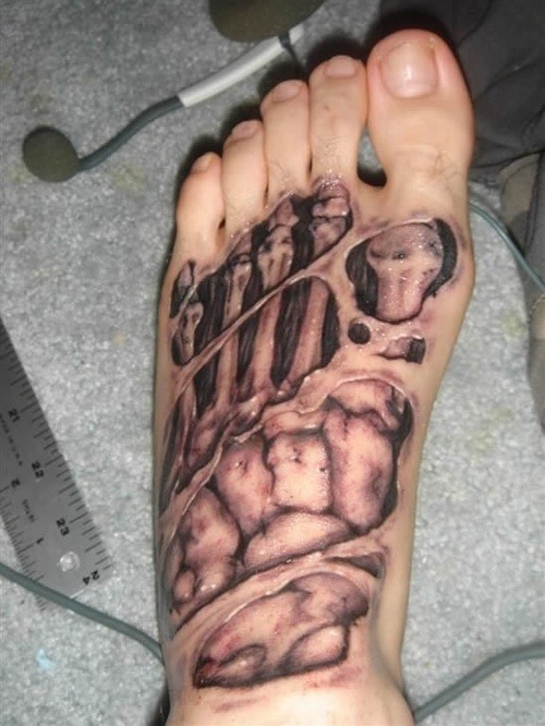 psychobat-art:  Anatomical tattoos!