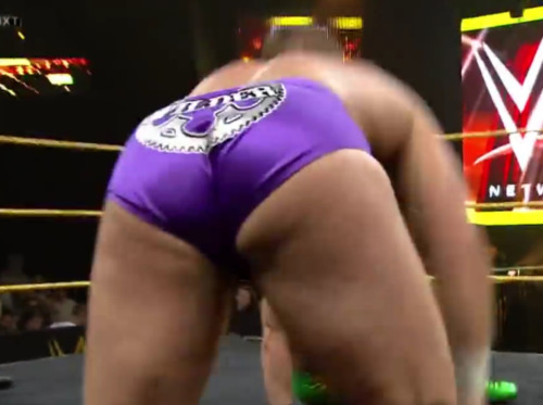 gingercub90:  beardyvikingcub:  ifihadatype:  Motherfucking Dash Wilder…   God damn…  He is FOINE!!!