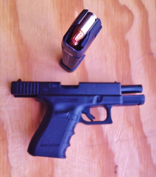 dirty-gunz:  9x33mmr:  johnnysixpack:  9x33mmr:  johnnysixpack:  Because, Happy Stick.  are those glasser safety slugs?  Hornady 135 grain Critical Duty in 9mm  I don’t know that I’ve ever seen plastic tipped pistol rounds   That ain’t called plastic