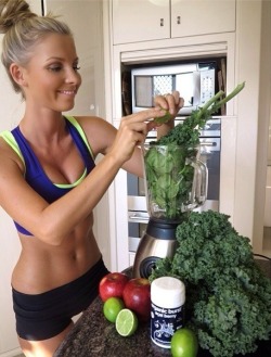 fitness-is-pink:  https://instagram.com/hannahpolites/