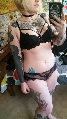 satanicspacecat:  l0new0lfff:  satanicspacecat:  Lingerie is a girls best friend 💖  Biggest babe 😍😍  Thank you lovely! Fuck it to spite this anon and make myself feel better I’m gonna reblog some of my selfies that I like.