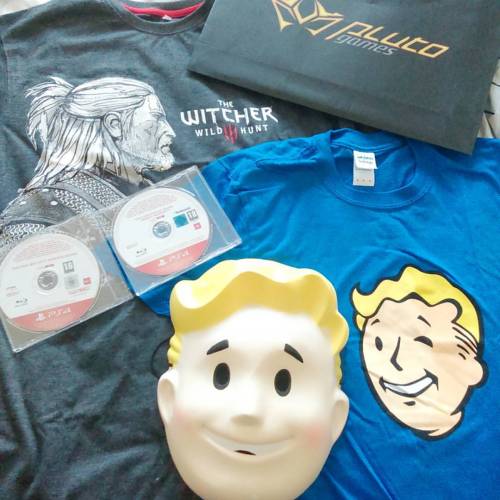 @iammimzicle made my day with all this awesome merch! Thank you! #vscocam #plutogames #fallout #fall