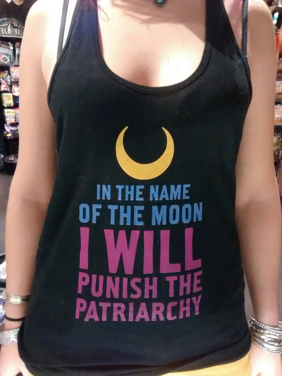 cosmic-noir:  So my mermaid has the BEST shirt.
