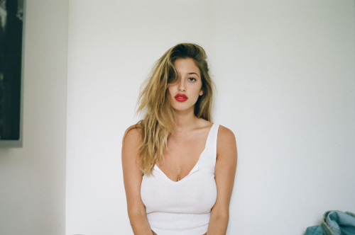 wetlikeacherry:  http://www.c-heads.com/2015/07/30/lindsey-by-atisha-paulson-for-c-heads/  www.nextmanagement.com/miami/profile/lindsey-kevitch  photo - www.atishapaulson.com  