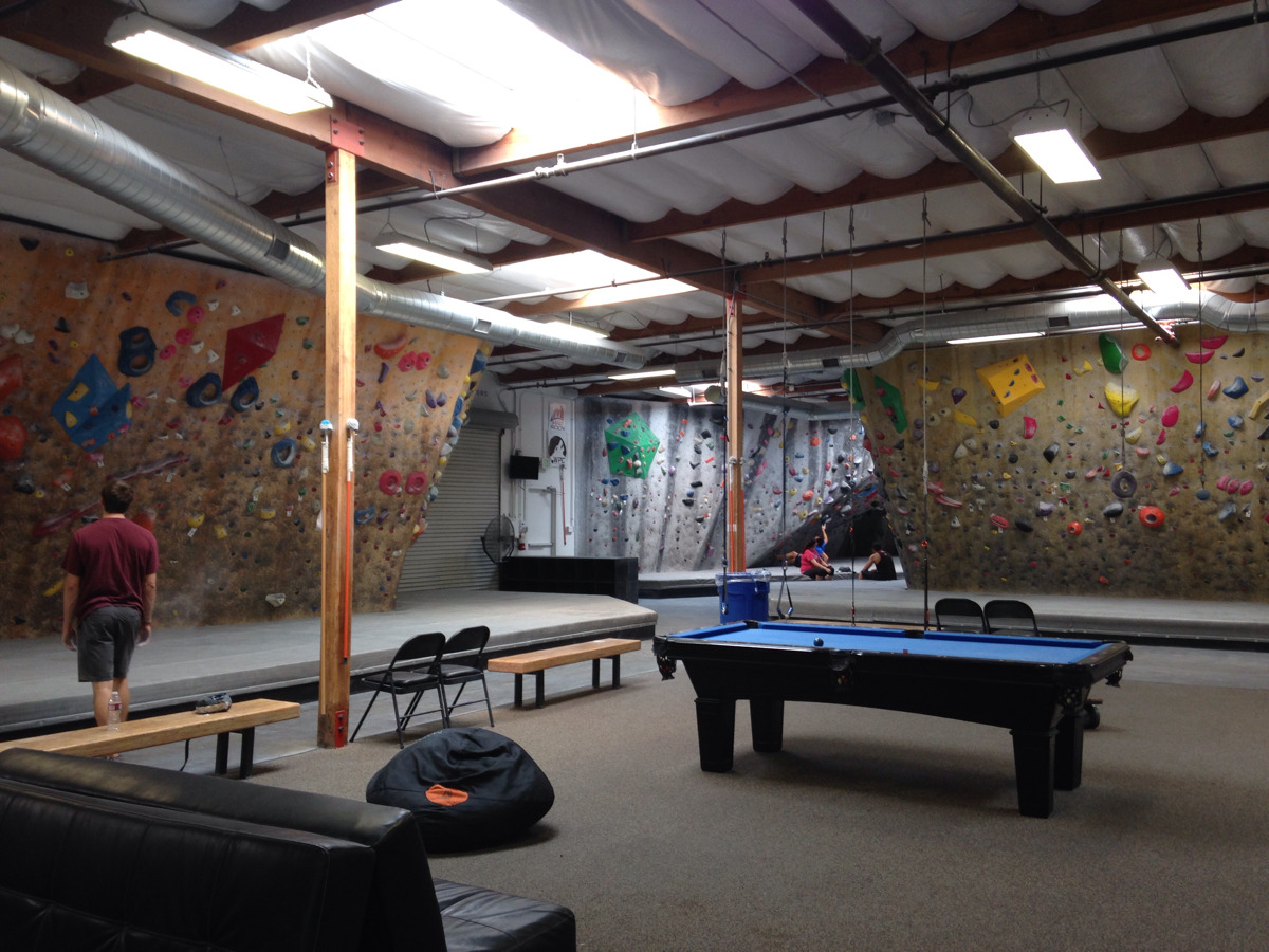 Bouldering at a different location! The walls are more slippery compared to Sender