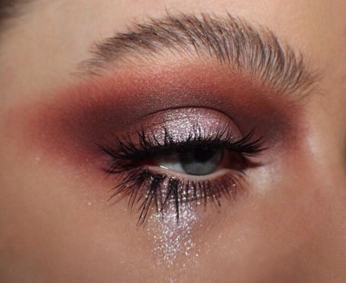 glitter makeup