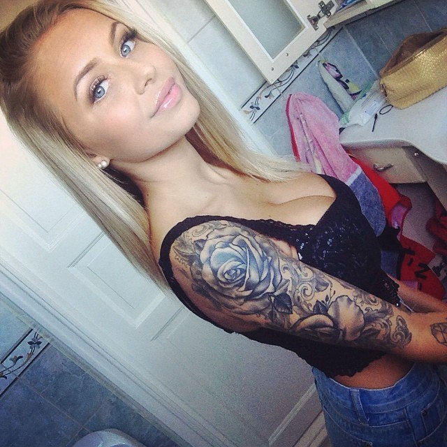 Hot girls with tattoo sleeves