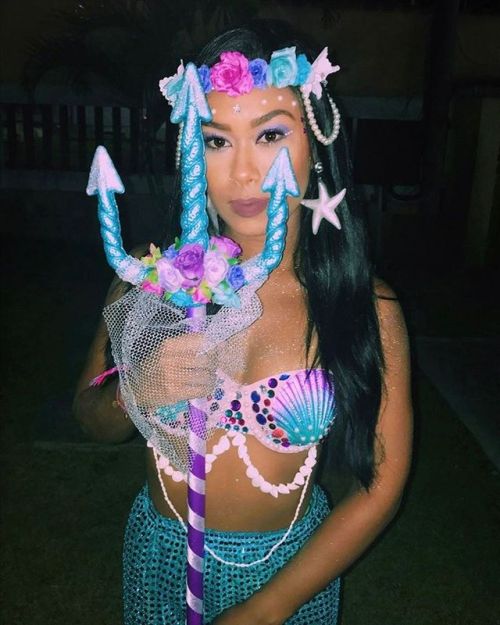 http://streetgrl.tumblr.com/post/157797377862