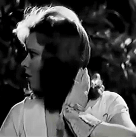 missmarlenedietrich-deactivated:Clara Bow in “Call Her Savage” (1932)