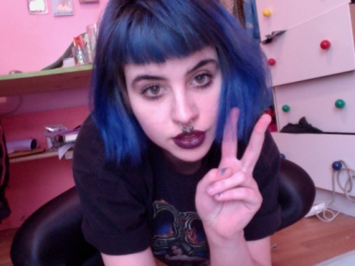 mollysoda:  ^>^ 