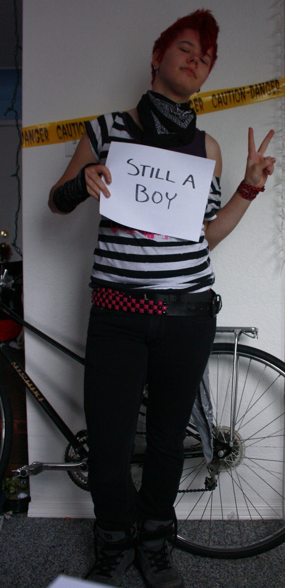 abitknoxie:  Pardon my bad representation of the more feminine side of the dressing
