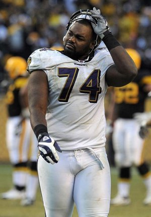 mediumrarebeef:  Michael Oher is King Beef!