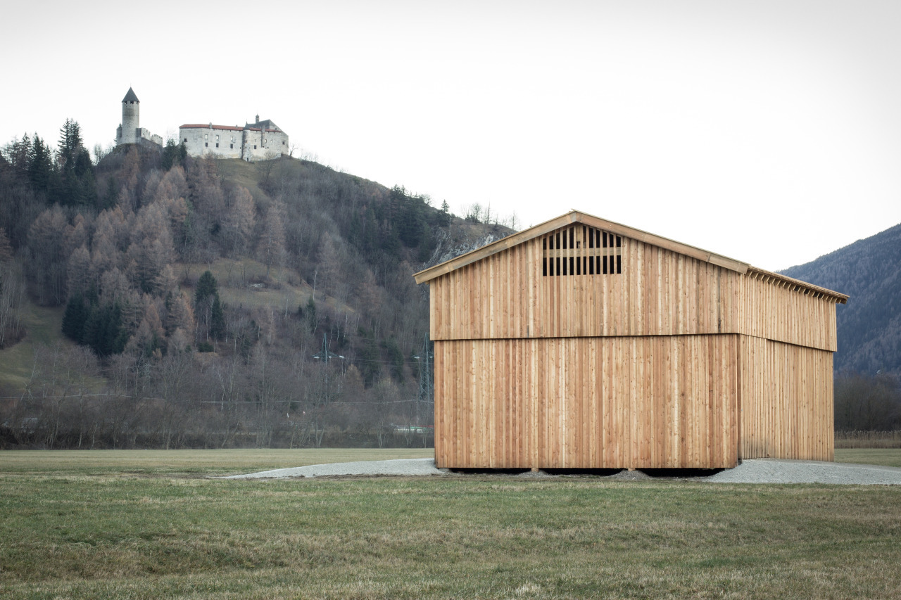 cabinporn:  Sterzinger Moos Stadel — a haybarn built by Matthias Delueg: I work