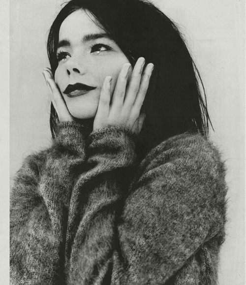 cohck:  voulx:  cohck​  i’m seriously thinking that you’re björk’s daughter