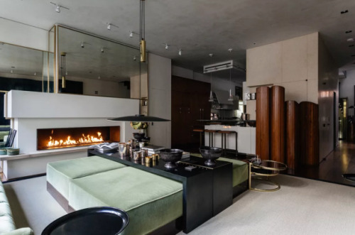 {Kind of love the dark, masculine glam in this rentable New York townhouse.}H&H is on Pinterest