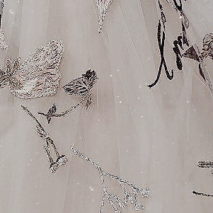 lukeskywlker:edit requests → sansa stark my skin has turned to porcelain, to ivory, to steel. asked 